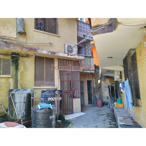 Kariakoo: Ghorofa lenye Apartment 3 linauzwa - Dar - 3/4