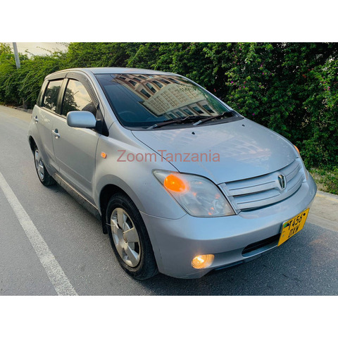 Toyota ist - 4/4