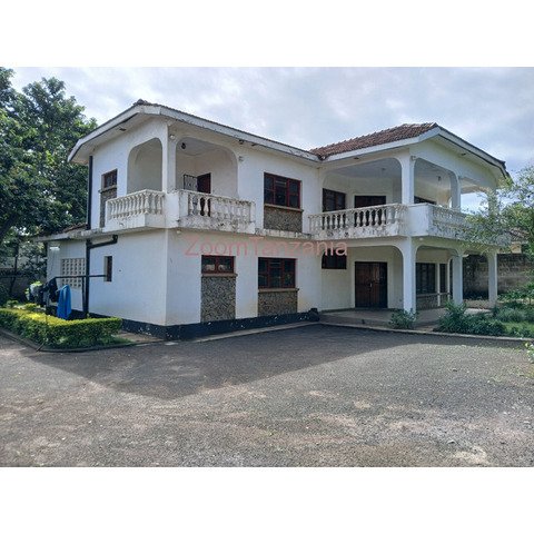 3BEDROOM HOUSE FOR RENT IN NJIRO-ARUSHA - 3/4