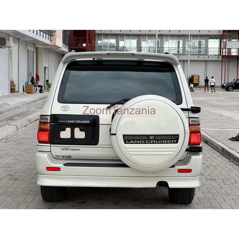 2000 Toyota landcruiser VX - 2/4