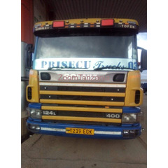 SCANIA 124/400 NA TELLER LAKE INAUZWA NA BANK