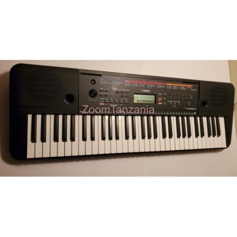 Yamaha PSR-E263 61-Key Digital Keyboard Very Clean - 4/4