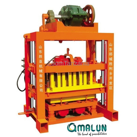 QTJ4-40 BLOCK MAKING MACHINE