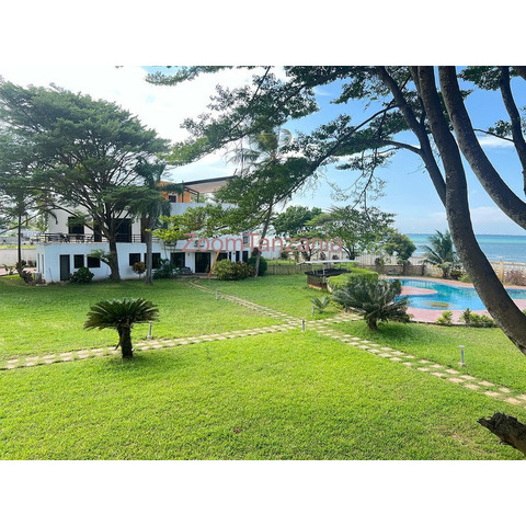 VillaFOR RENT KAWE BEACH - 1/4