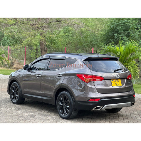 2014 Hyundai Santa fe - 2/4