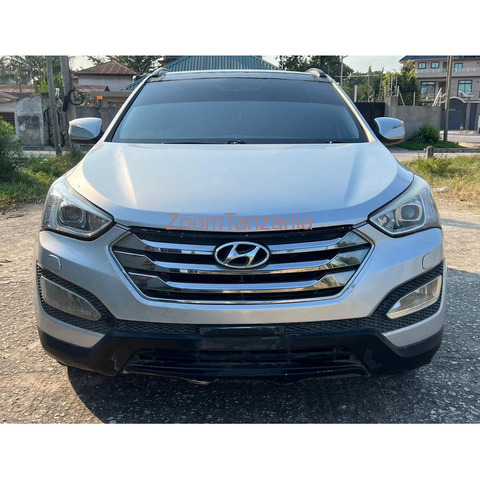 2014 Hyundai Santa Fe - 1/4
