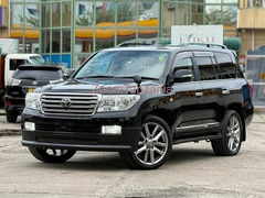 TOYOTA LANDCRUISER LC200
