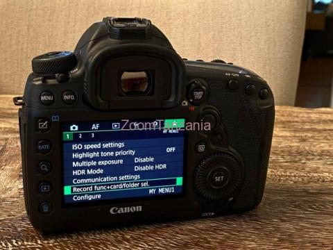 Canon EOS 5D Mark IV DSLR Camera with 24-105mm f/4L II Lens - 3/3
