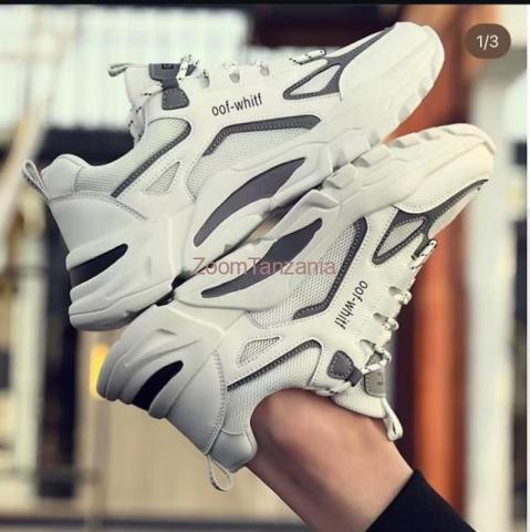 Sports Shoes Size 40 - 3/3