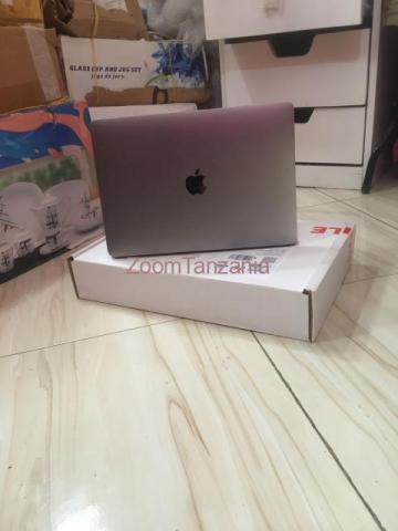 Apple MacBook Pro 2017 Touchbar core i5 Ram 16GB SSD 512GB - 4/4