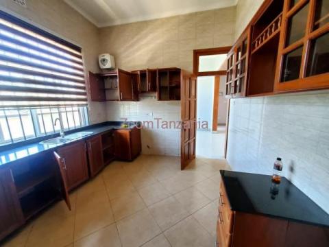 3BEDROOM HOUSE FOR RENT IN NJIRO - 4/4