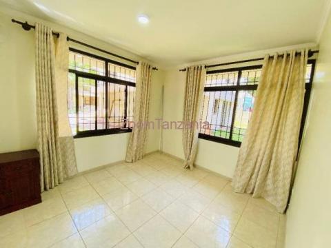 *Un Furnished Villa for rent in Toure Drive - Oysterbay *There are 6 Villas in one compound*  -4 bed - 6/6