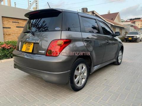 TOYOTA IST TSHS 12.8M - 3/5