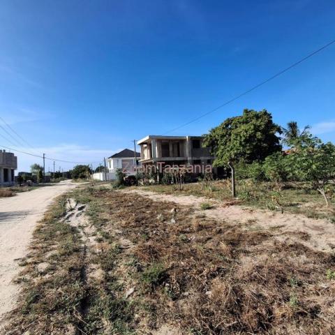 CORNER PLOT FOR SALE BUNJU BEACH MOGA - 2/6