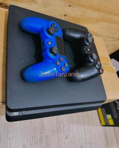 Playstation 4 Slim