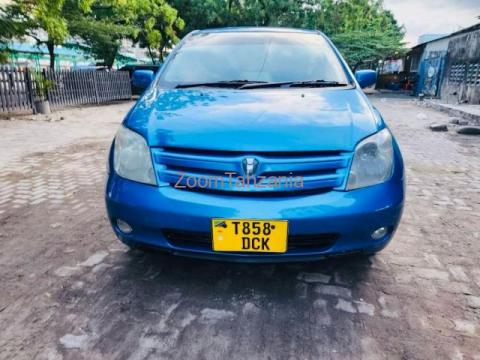 Toyota ist - 3/6