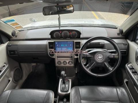 X Trail.     2004 - 3/6