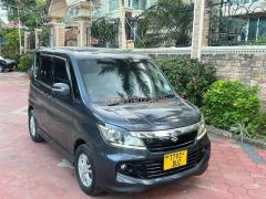 Suzuki solio nzuri:ml 9,500,000/=