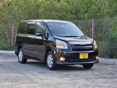 Toyota Noah new shape new model