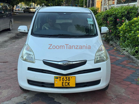 Toyota Ractis - 5/6