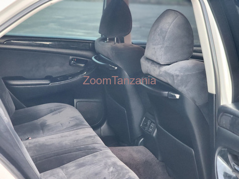 Toyota Crown Athlete - 5/6