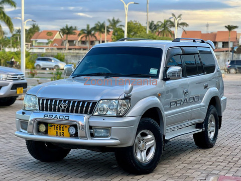 Toyota  Prado - 2/6
