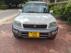 Rav 4.      1999