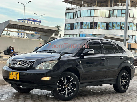 Toyota Harrier - 1/6