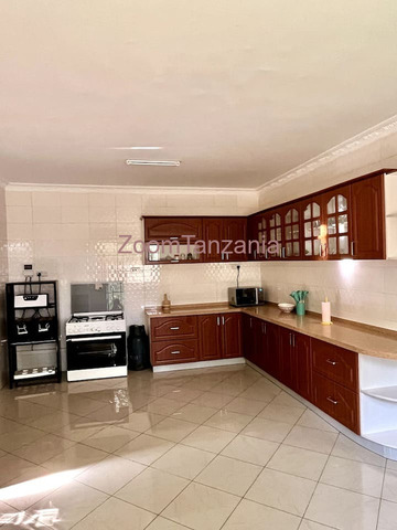 BURKA EXQUISITE 4BED VILLA - 1/6