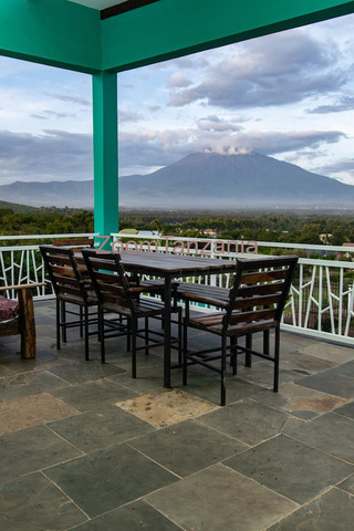 PILOT HORIZONS| HILLTOP 4BED VILLA| WESTERN ARUSHA - 4/6
