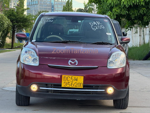 Mazda. Verisa.     2011 - 2/6