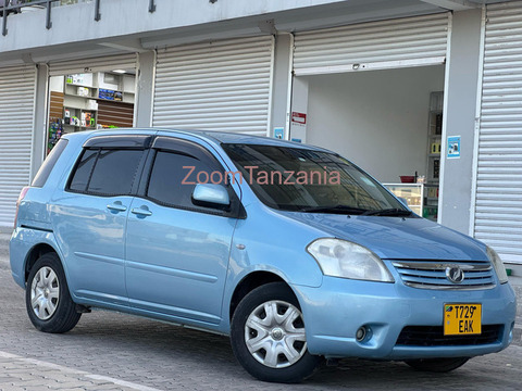 Toyota Raum - 4/6