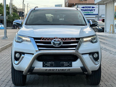 Fortuner.        2017