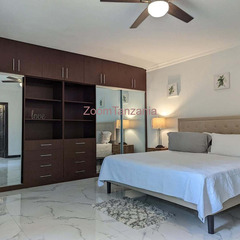 Standalone house for rent in Masaki