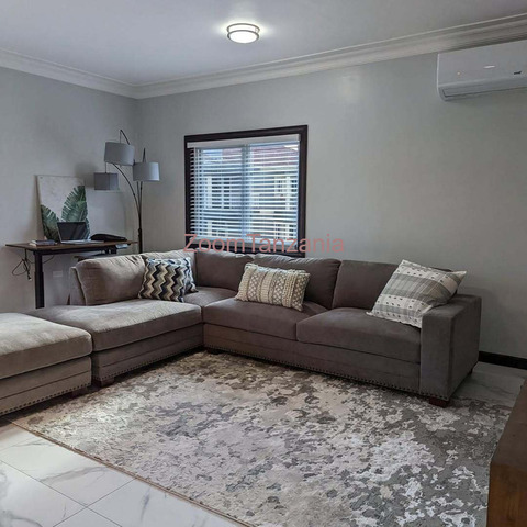 Standalone house for rent in Masaki - 3/6