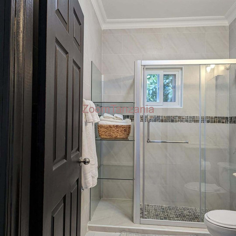 Standalone house for rent in Masaki - 5/6