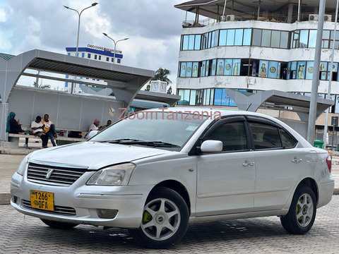 Toyota Premio G - 3/6