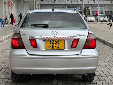 Toyota Premio G - 5/6