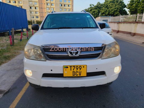 Toyota Hilux Vigo Double Cabin - 5/6