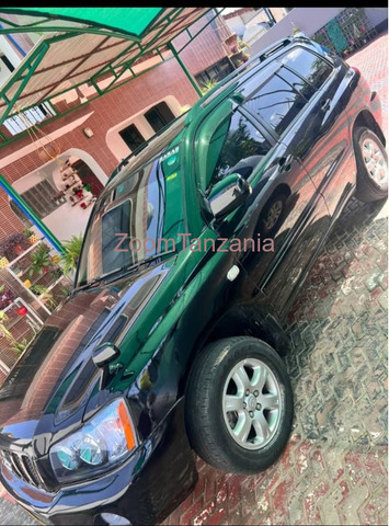 Toyota kluger - 1/4