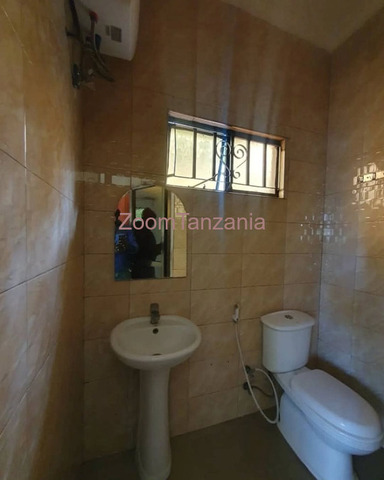 2BEDROOM APARTMENT HOUSE FOR RENT IN MOSHONO-ARUSHA - 4/6