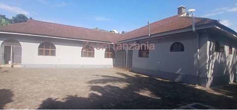 5BEDROOM HOUSE FOR RENT IN NJIRO-ARUSHA-TANZANIA - 2/6