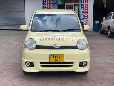 Toyota sientar - 2/6