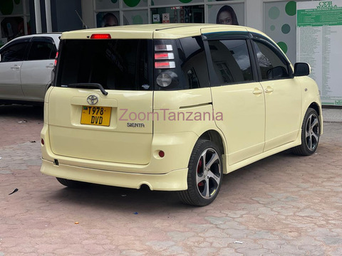 Toyota sientar - 3/6