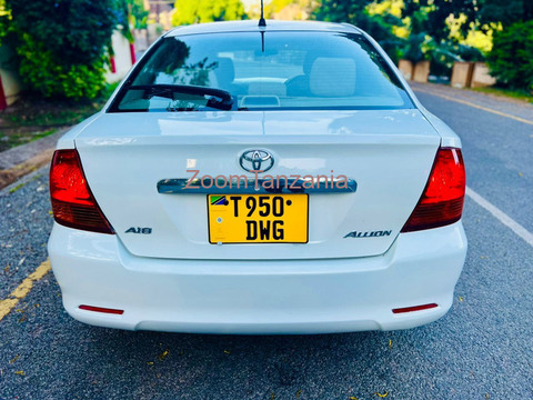 Toyota allion - 2/6