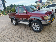 Hilux surf