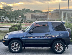 Rav 4.         1998