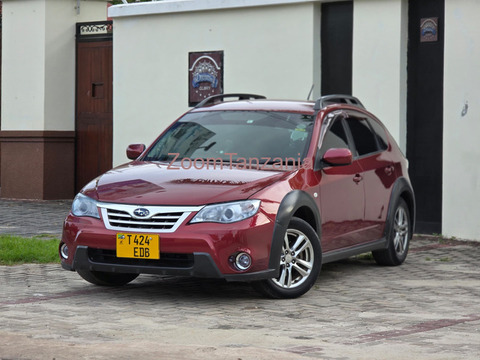 Subaru Impreza XV NZURI ML:14,800,000/= - 3/4