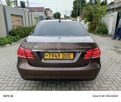 Mercedez benz E class.     2012