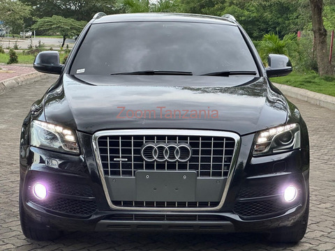 Audi.   Q5.         2011 - 1/6